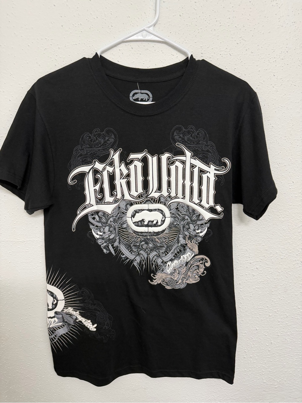 Ecko Unlimited Men’s Black Graphic Logo T‑Shirt (Y2K Style)